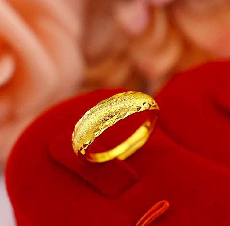 女士金婚戒指回收