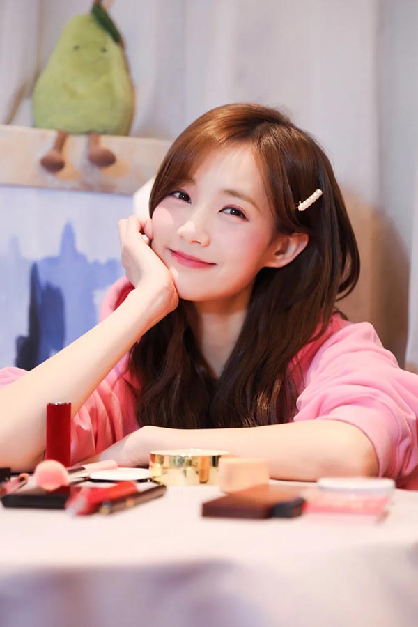 周百福代言人李一桐