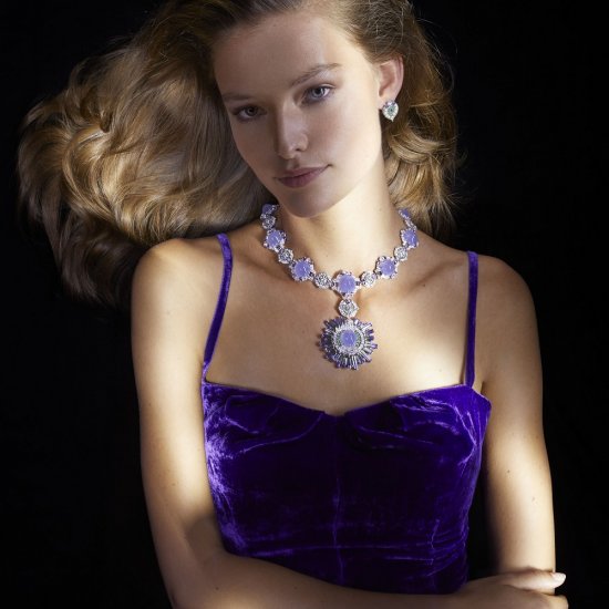Céphéide 白金項鏈，by Van Cleef & Arpels