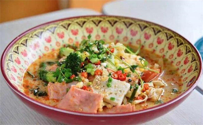 吉阿婆麻辣燙