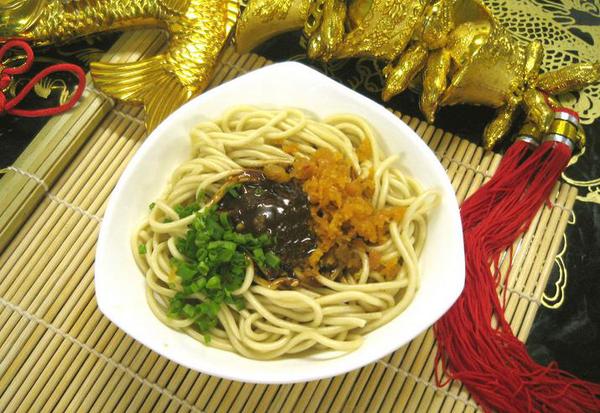 蔡明偉熱干面