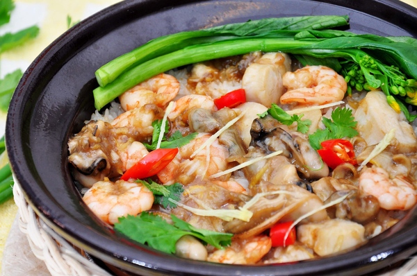 尋煲奇兵煲仔飯