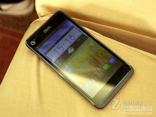 中興 U950 2013.3.21 時下最流行 2013熱門四核手機排行榜前十