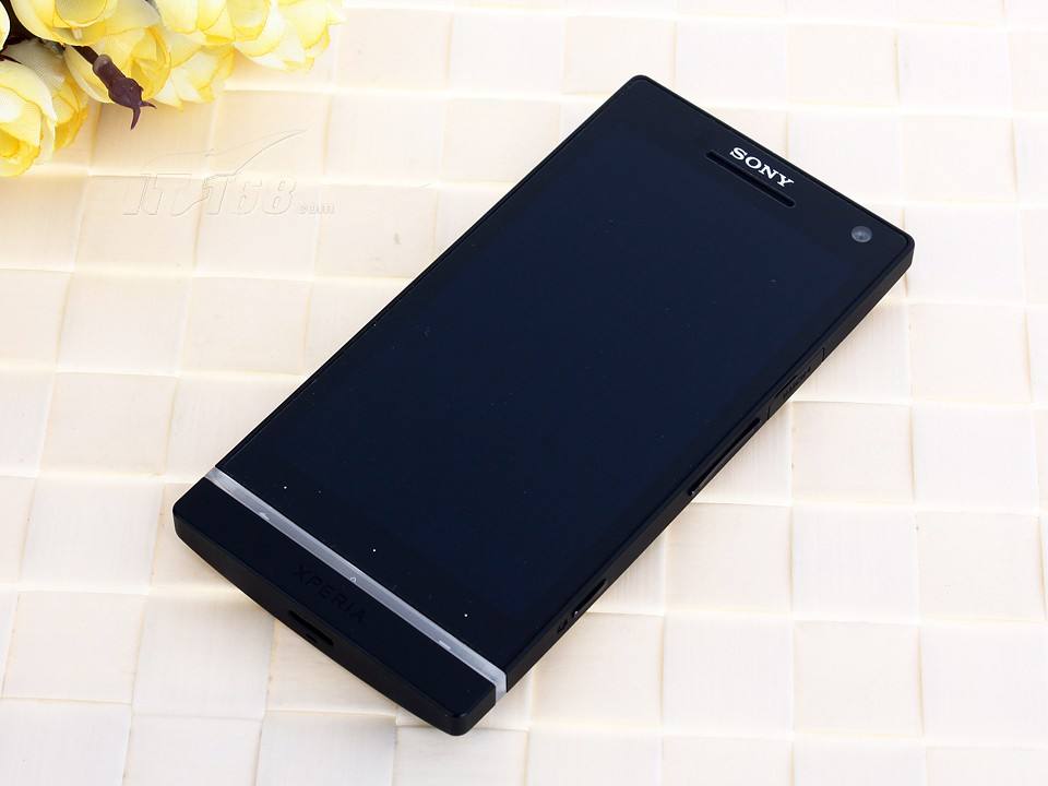 索尼LT26i(Xperia S)
