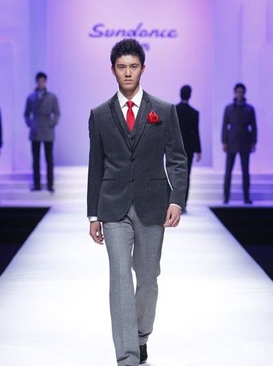 男裝十大品牌圣得西2011中國時尚男裝流行趨勢