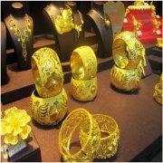 以金為貴？那你out了！銀鐲子才是首選