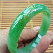 修復翡翠手鐲斷裂的方法