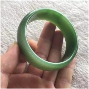 識別和田玉手鐲的真假 一定要收藏起來哦