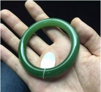 圓條的和田碧玉手鐲你知多少