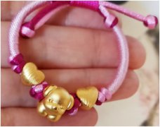 狗年百天女兒帶什么樣黃金飾品合適？