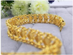 中年女士戴什么款式的黃金手鏈合適？