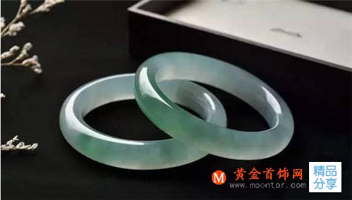 手鐲戴哪只手比較好 各種手鐲價格大揭密_婚戒首