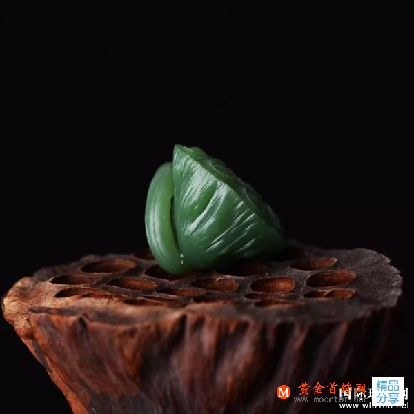 翡翠物語:為何都喜歡和田玉雕的蓮,我看了我