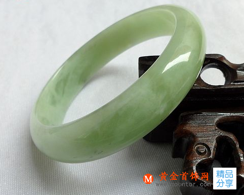 佩戴玉手鐲有什么好處