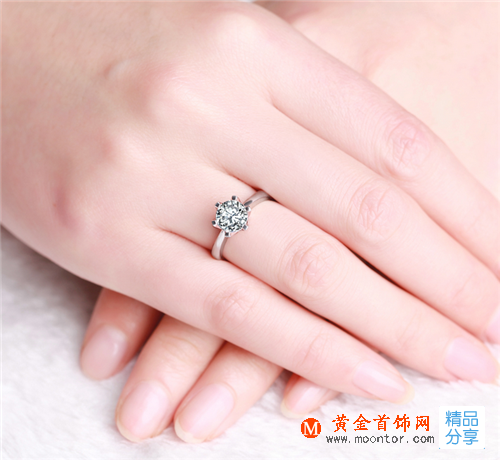 戒指戴小拇指有什么意義 小拇指適合戴戒指嗎