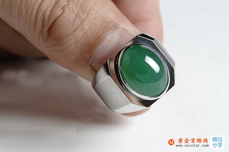 男士佩戴翡翠戒指有什么意義