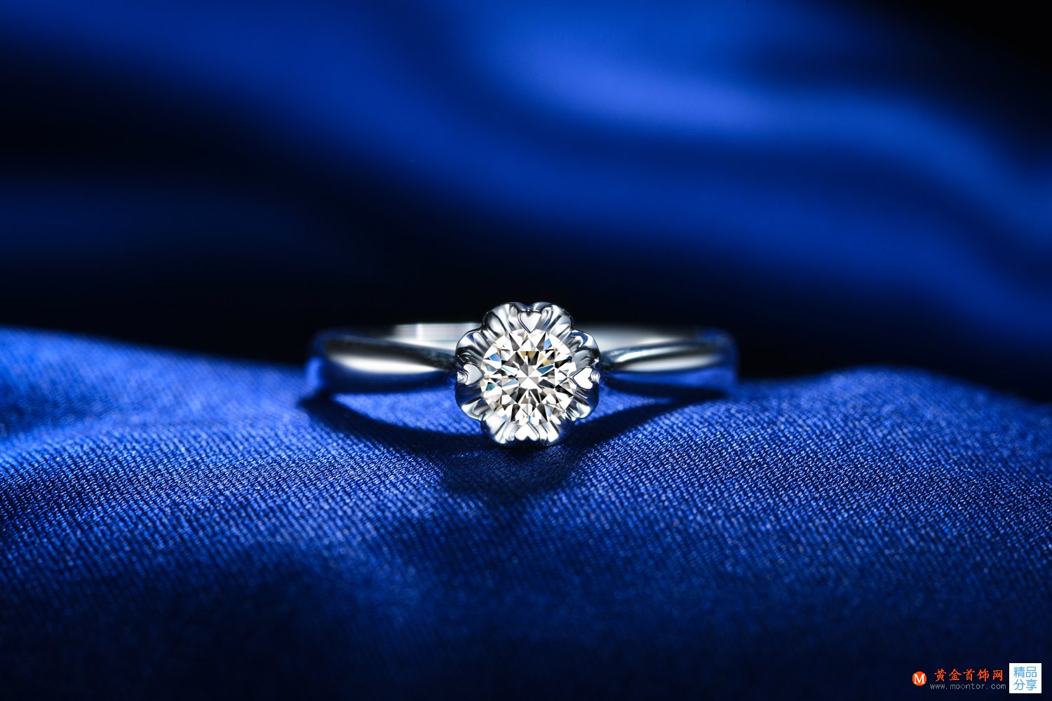 女人結婚戒指戴哪個手指 戒指的戴法