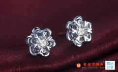 訂做鉆石耳釘有什么步驟