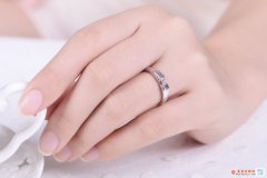 女士鉆石戒指佩戴要注意什么