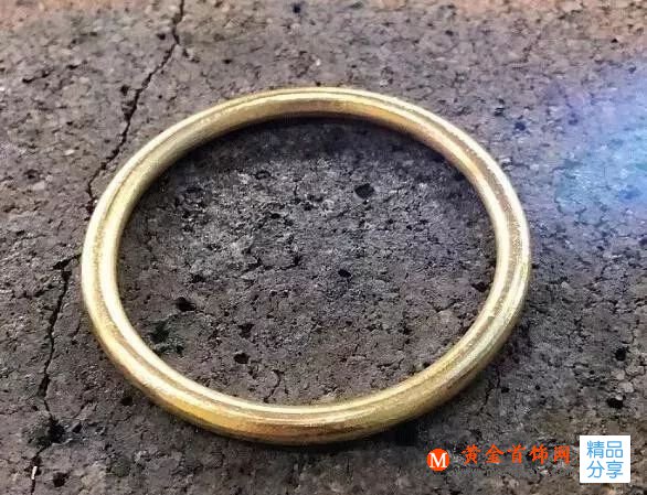 適合年輕人的黃金手鐲_今年流行黃金手鐲款式