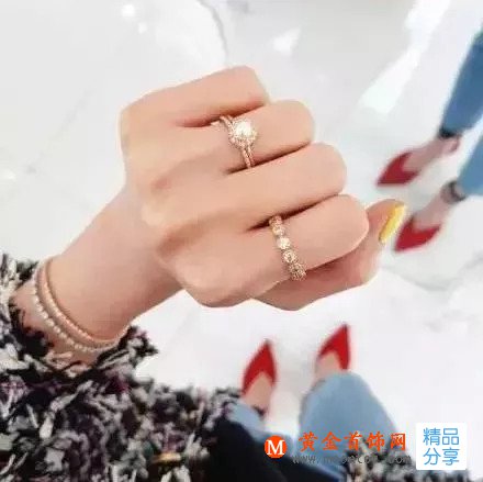 戒指的戴法和意義_戒指的365種戴法！戒指的戴法指導