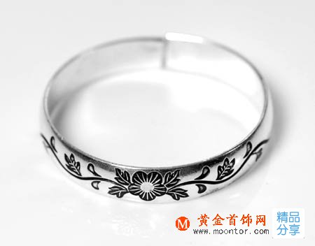 雪花銀多少錢一克  雪花銀一克多少錢