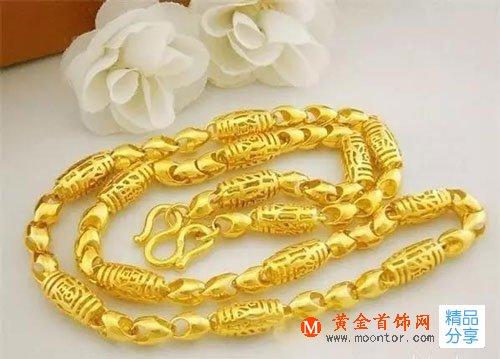 
	男生女生黃金項鏈一般多少克合適佩戴？
