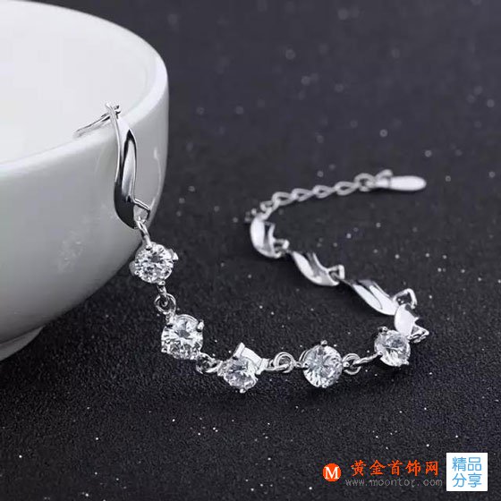 
	銀飾常見的鋯石是個什么石？鋯石銀飾保養有什么講究？
