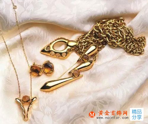 
	黃金首飾舊了臟了受傷了怎么辦？不防試試這些妙招
