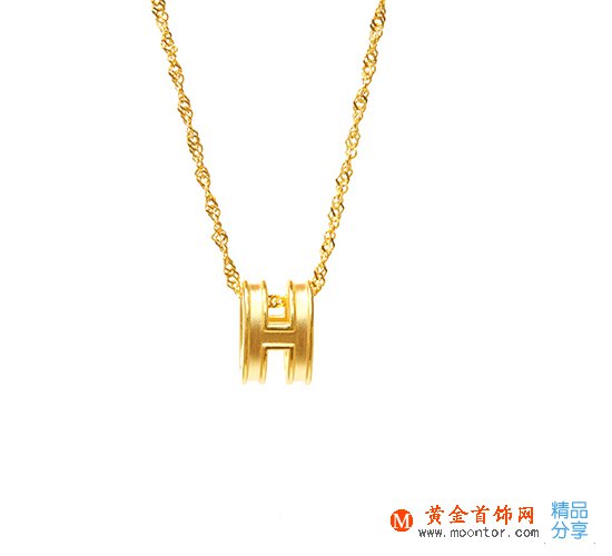 
	四種佩戴黃金首飾的方法 讓你只有優雅沒有俗氣
