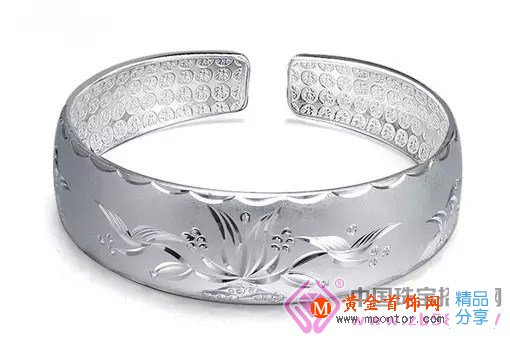 
	戴銀飾的好處大家都知道，但壞處你知道嗎？
