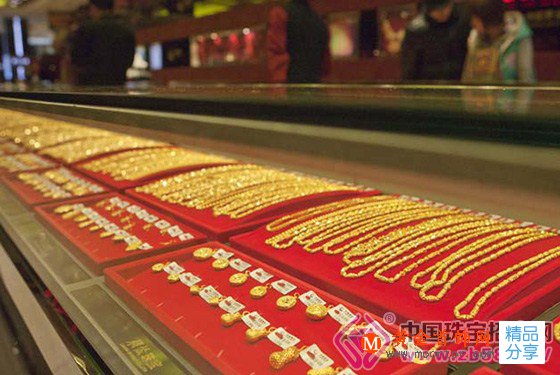 
	金飾變身理財品千元以下最受寵
