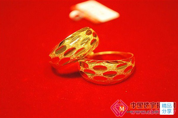 
	周四止跌企穩 黃金首飾前景依舊不明
