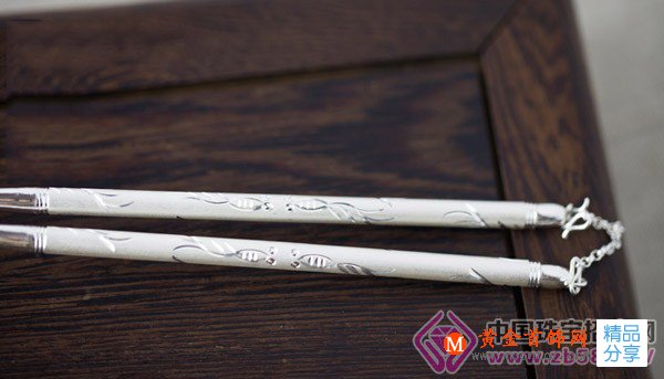 
	純銀——低調的養生保健貴族
