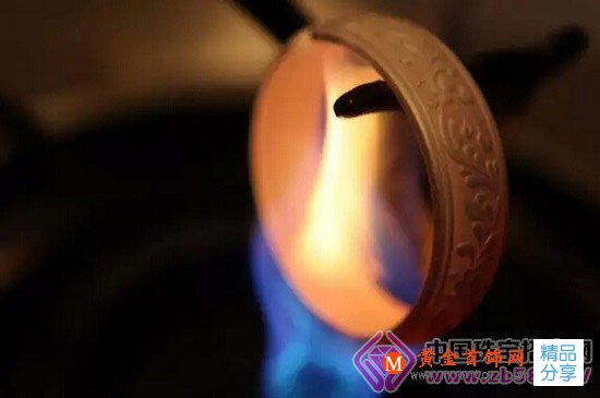 
	家里祖傳銀戒指都值多少錢
