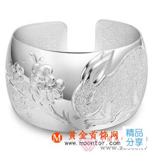
	純銀手鐲哪個牌子好
