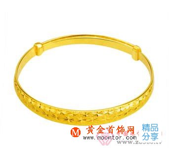 
	黃金手鐲的戴法
