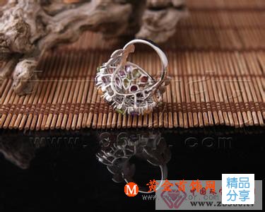 
	銀戒指怎么清洗
