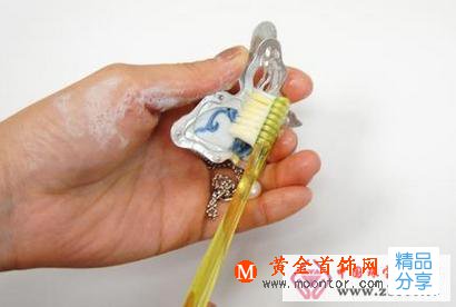 
	銀飾清洗
