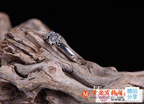
	佩戴銀飾品注意12個要點

