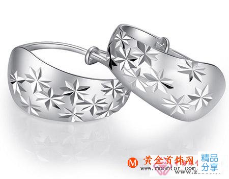 
	純銀飾品如何清洗
