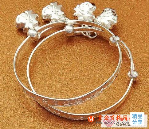 
	怎么給小孩挑選銀飾品
