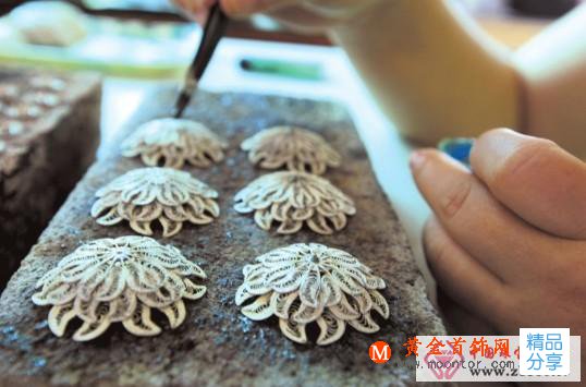 
	如何洗銀飾品
