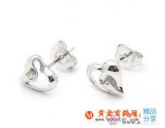 
	素銀飾品的本色
