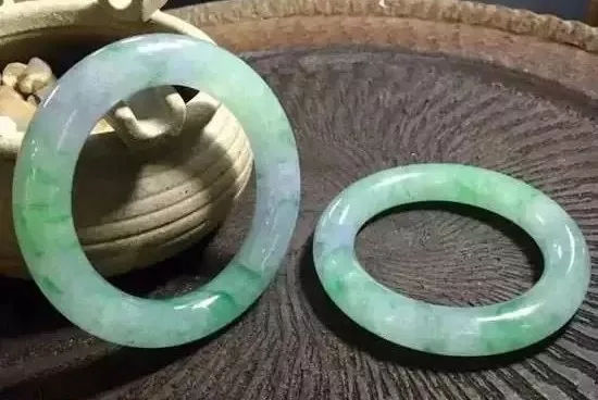 手鐲就一定是圓的？這些手鐲打破你的認知