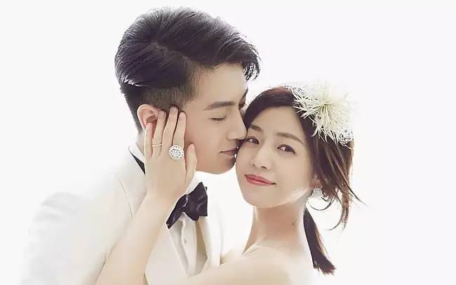婚戒選鉆石戒指、足金戒指還是鉑金戒指？