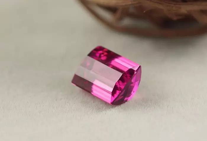 尖晶石價格及借鑒，尖晶石知識大全
