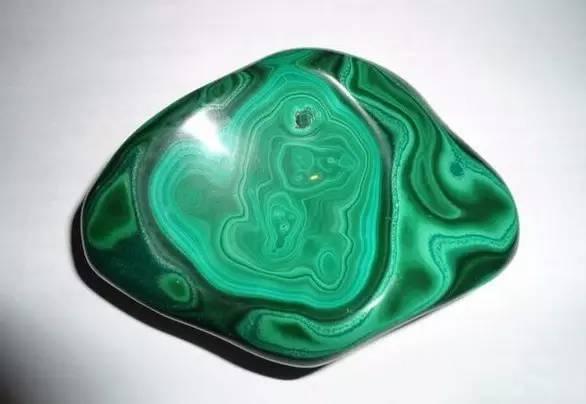 孔雀石的品種-孔雀石產地-孔雀石綠的價格