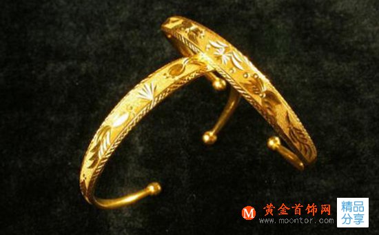 
	黃金首飾怎么保養？幾個小竅門馬起來！
