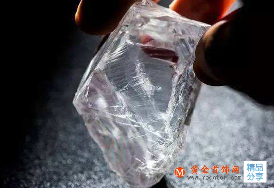 
	天然鉆石與合成鉆石在特征上存在哪些區別？
